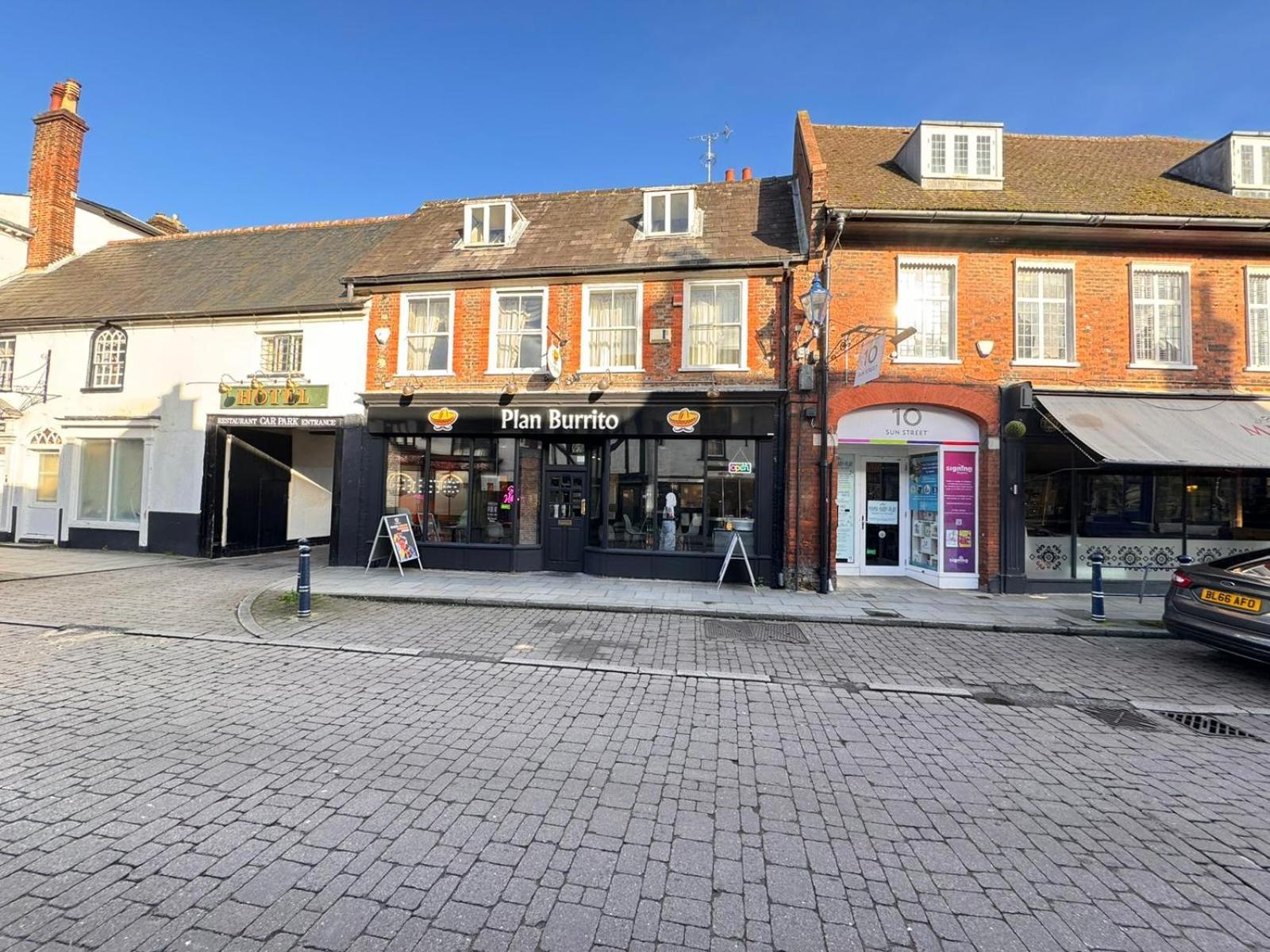 Villare Hitchin Town Centre Extérieur photo