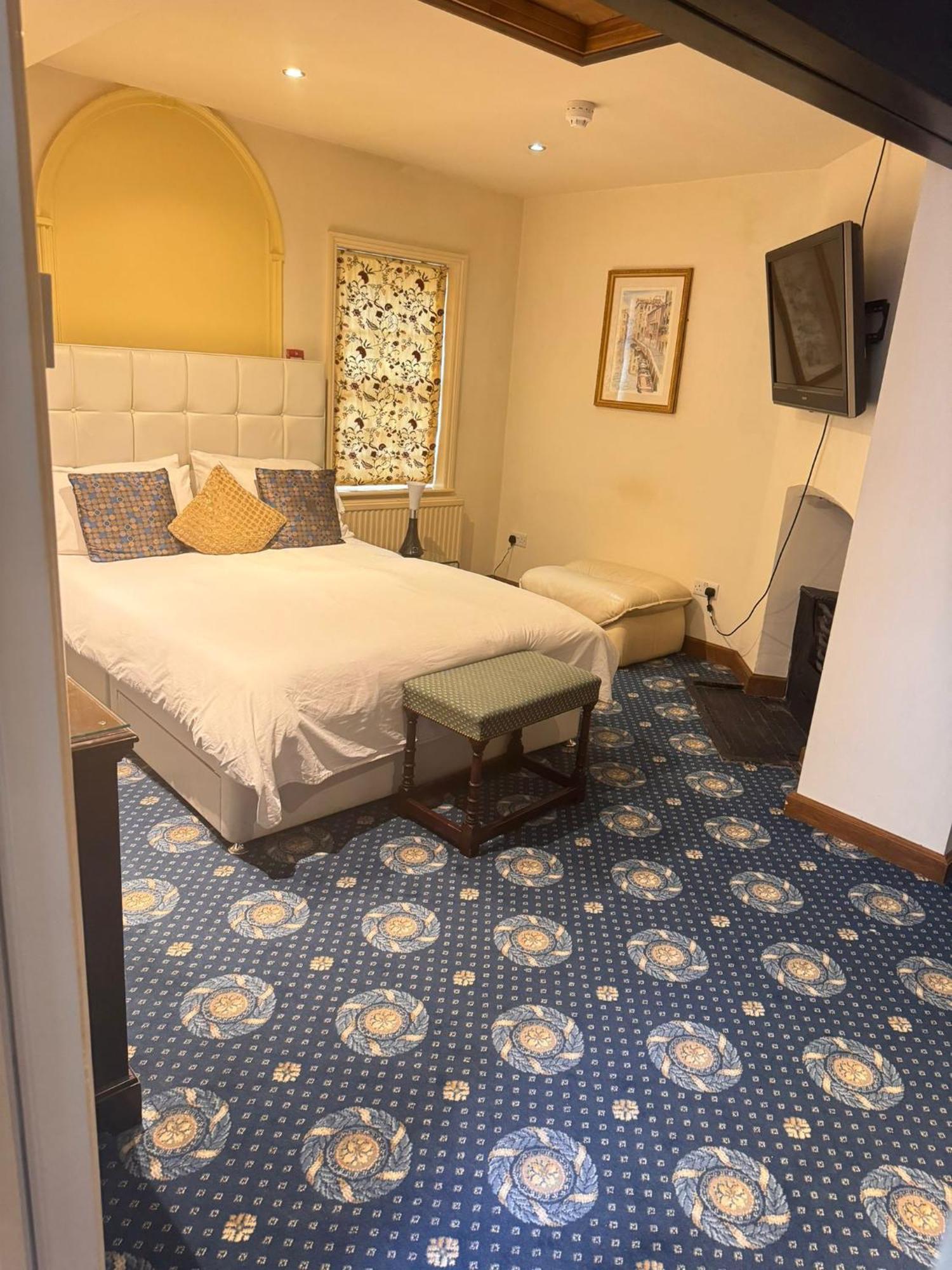 Villare Hitchin Town Centre Extérieur photo