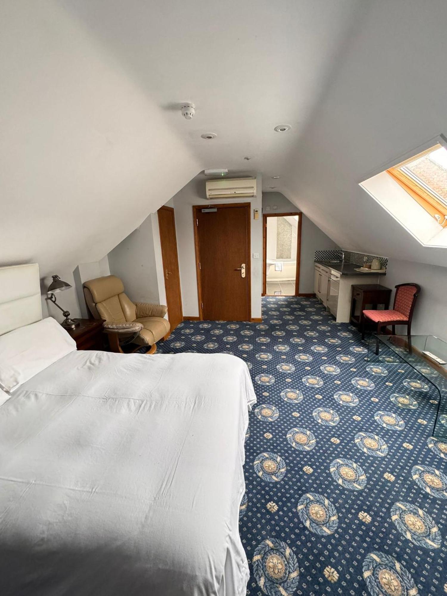 Villare Hitchin Town Centre Extérieur photo